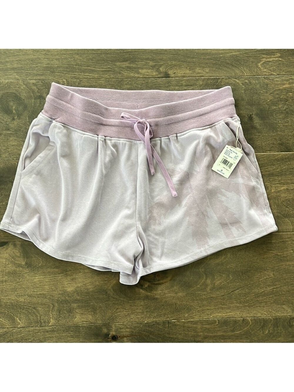 Splendid Shadow Palm Shorts with pockets